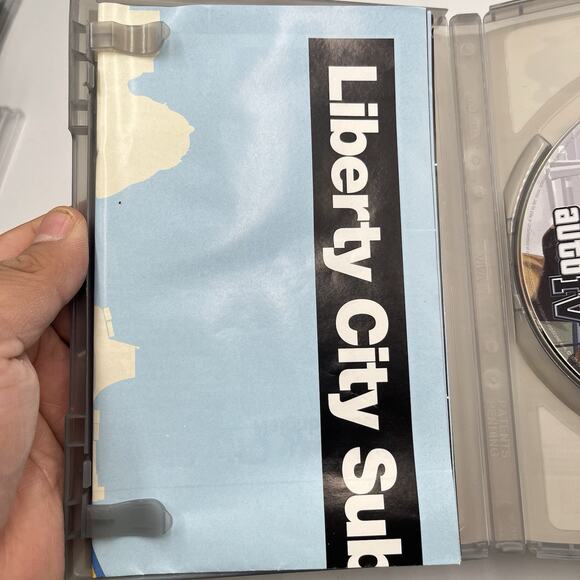 Grand Theft Auto IV (Xbox 360, 2008) Tested CIB w/ Manual And Map - Picture 7 of 11